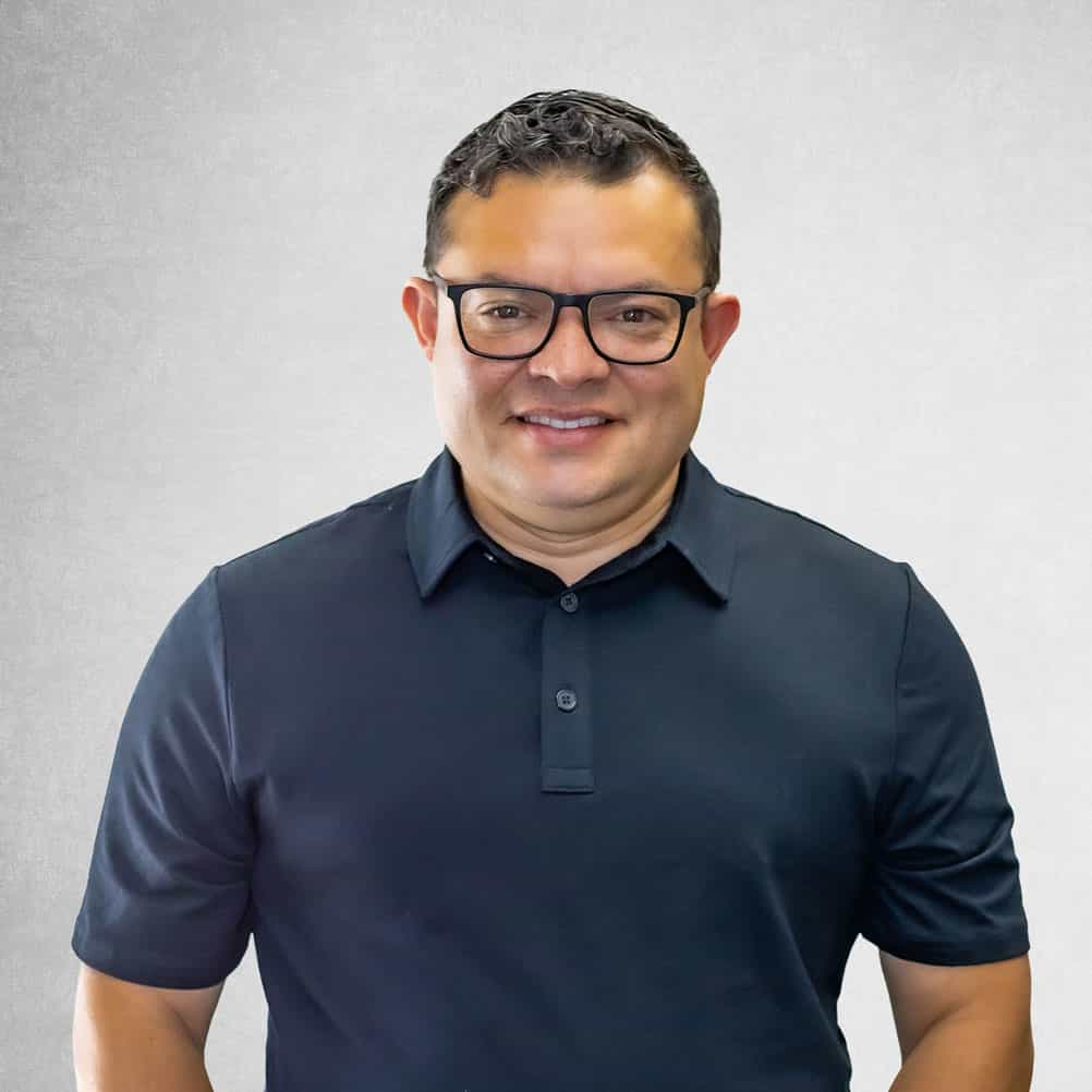 Carlos Cruz, IDA team leader for removable prosthetics, a dental laboratory technician of fourteen years