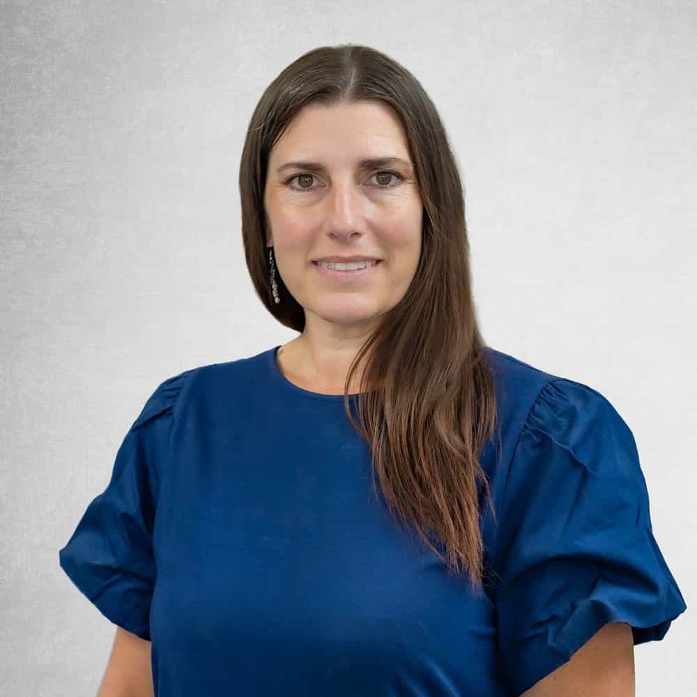 Elizabeth Drew, IDA team leader for fixed restorations, with nearly three decades in dental ceramics